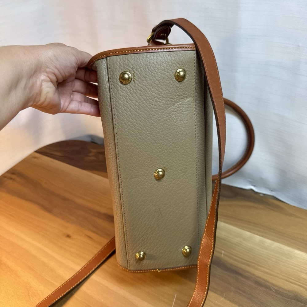 Vintage DOONEY AND BOURKE Khaki Brown Leather Buckle 2 Way Satchel Crossbody Bag - Picture 9 of 16